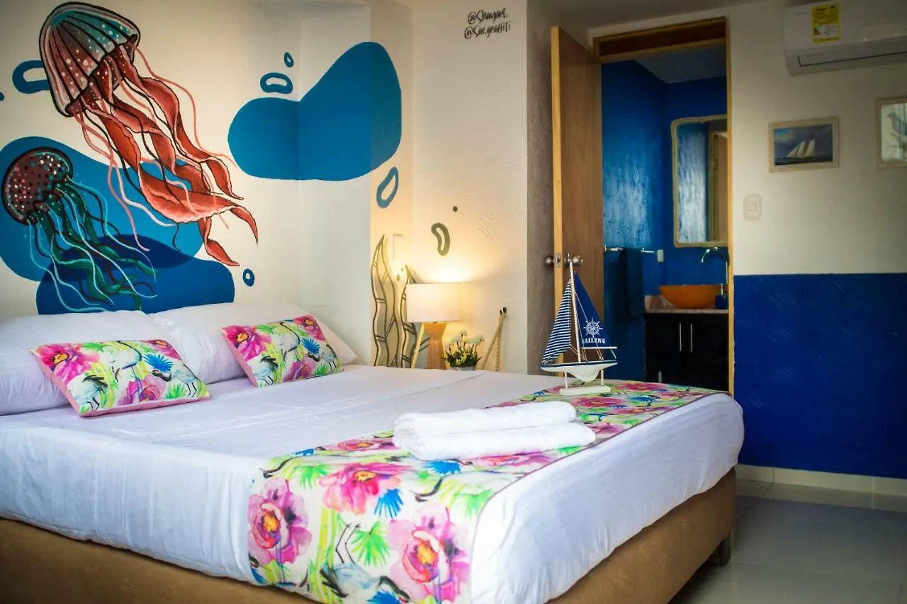 Casa Del Puerto Hostel & Suites Cartagena 0*,